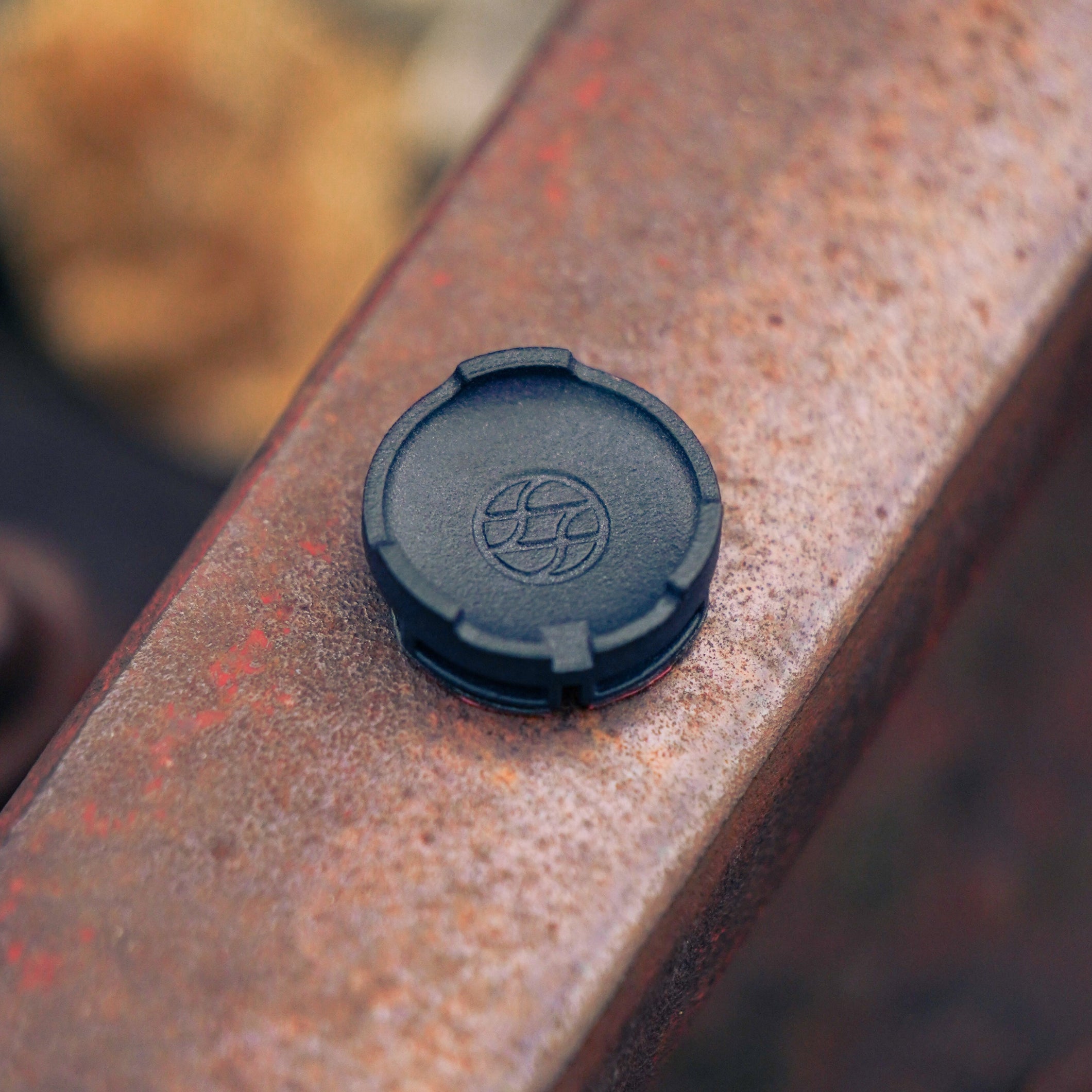 AirTag™ Holder for Santa Cruz Glovebox